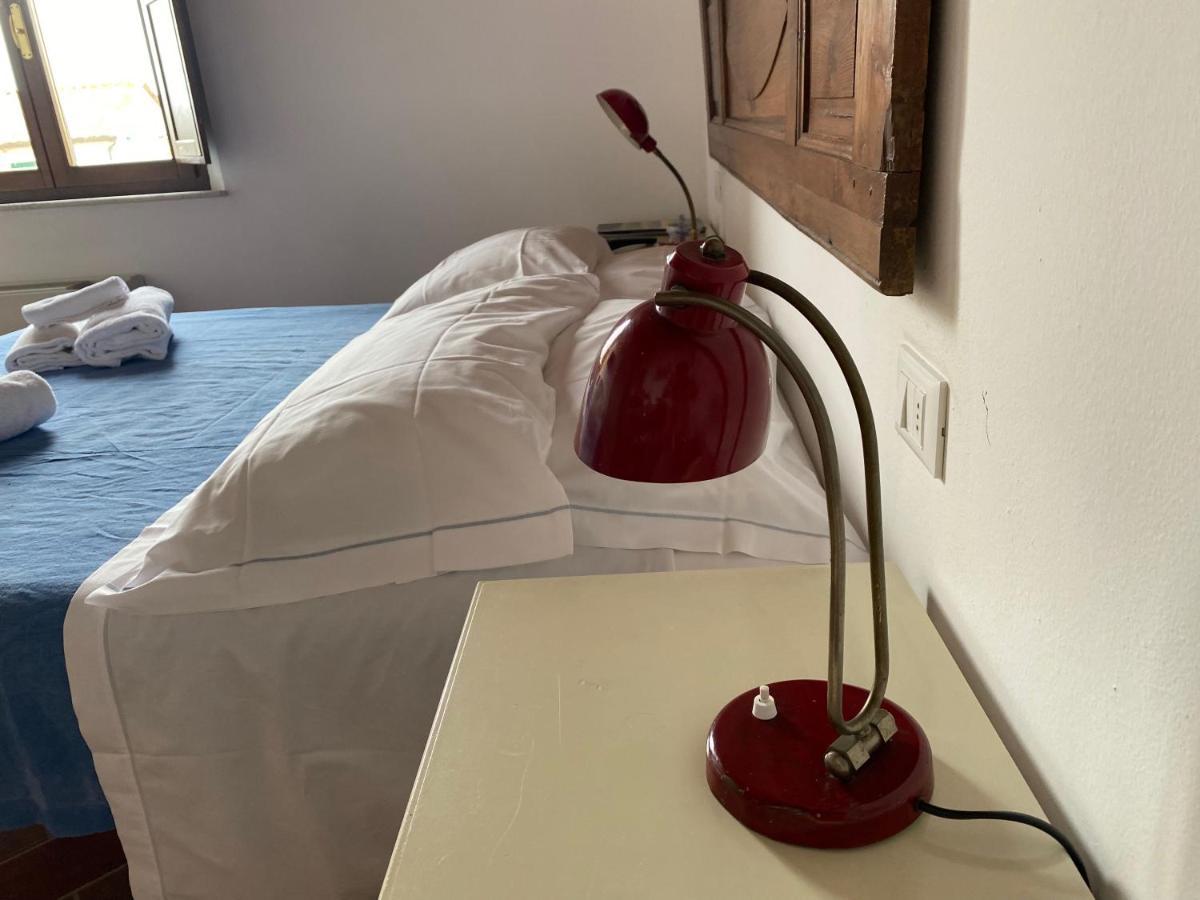 Rooms And Wine Al Castello Monteriggioni Exterior photo