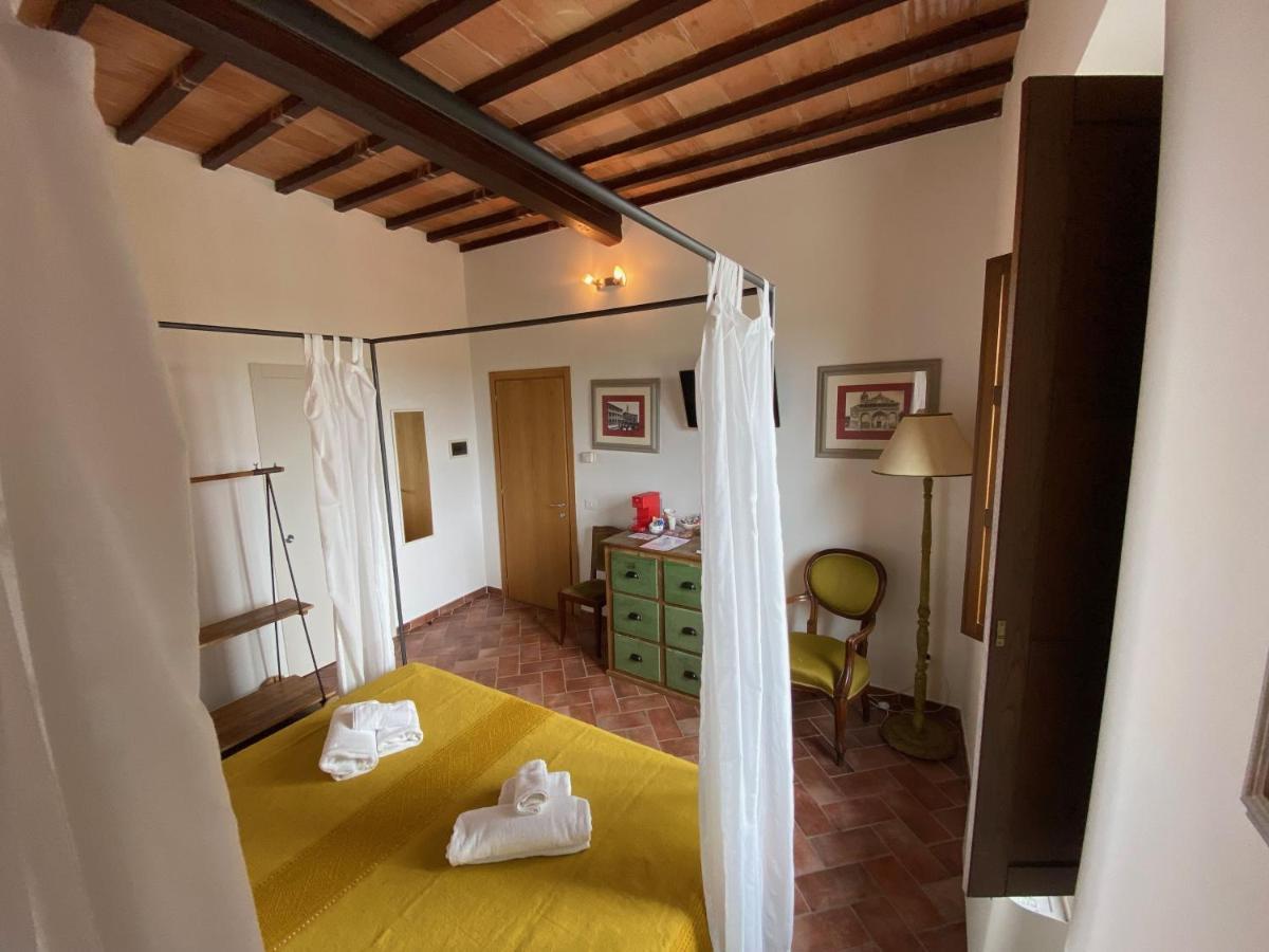 Rooms And Wine Al Castello Monteriggioni Exterior photo