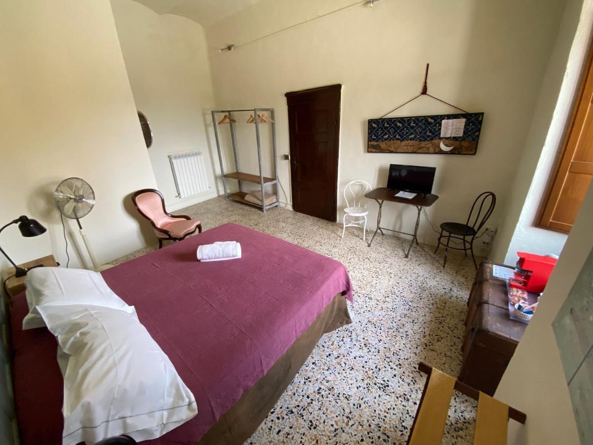 Rooms And Wine Al Castello Monteriggioni Exterior photo