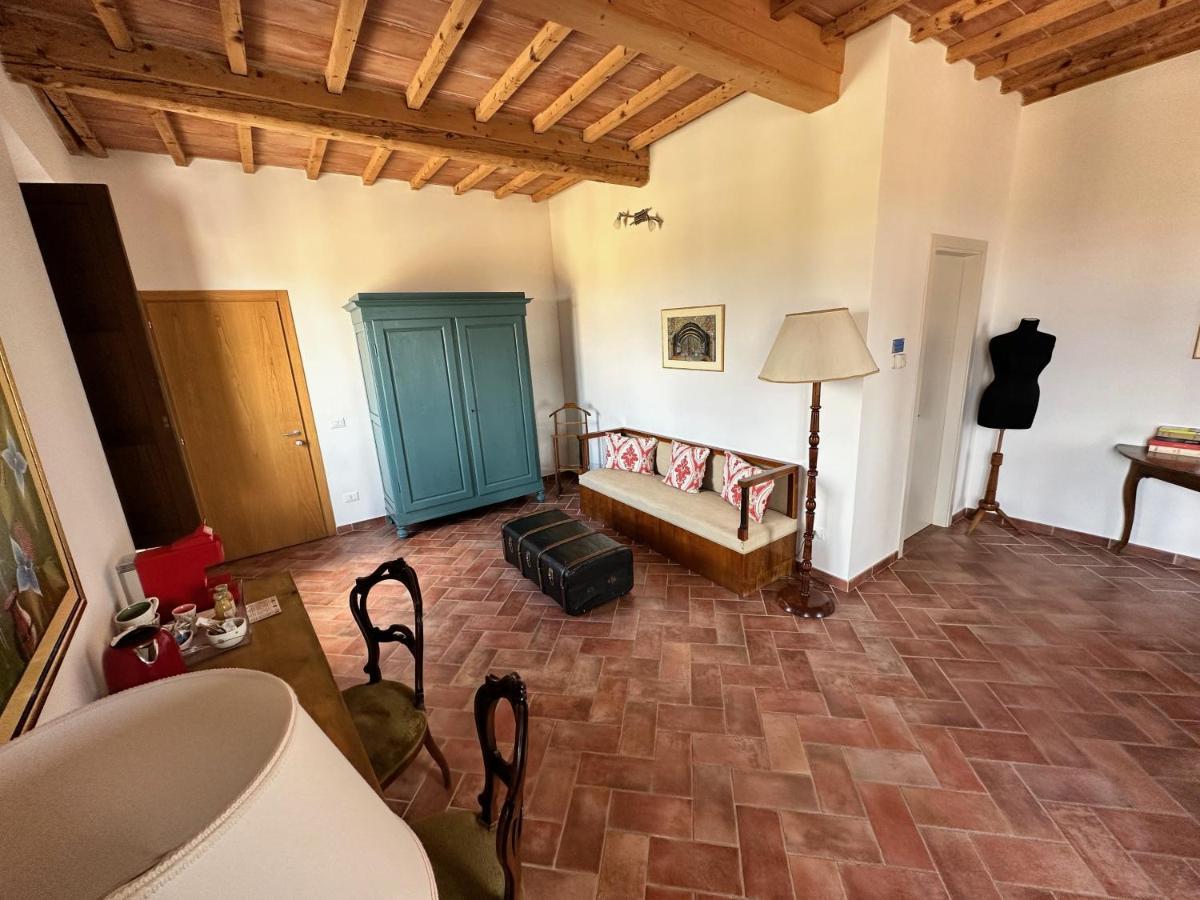 Rooms And Wine Al Castello Monteriggioni Exterior photo